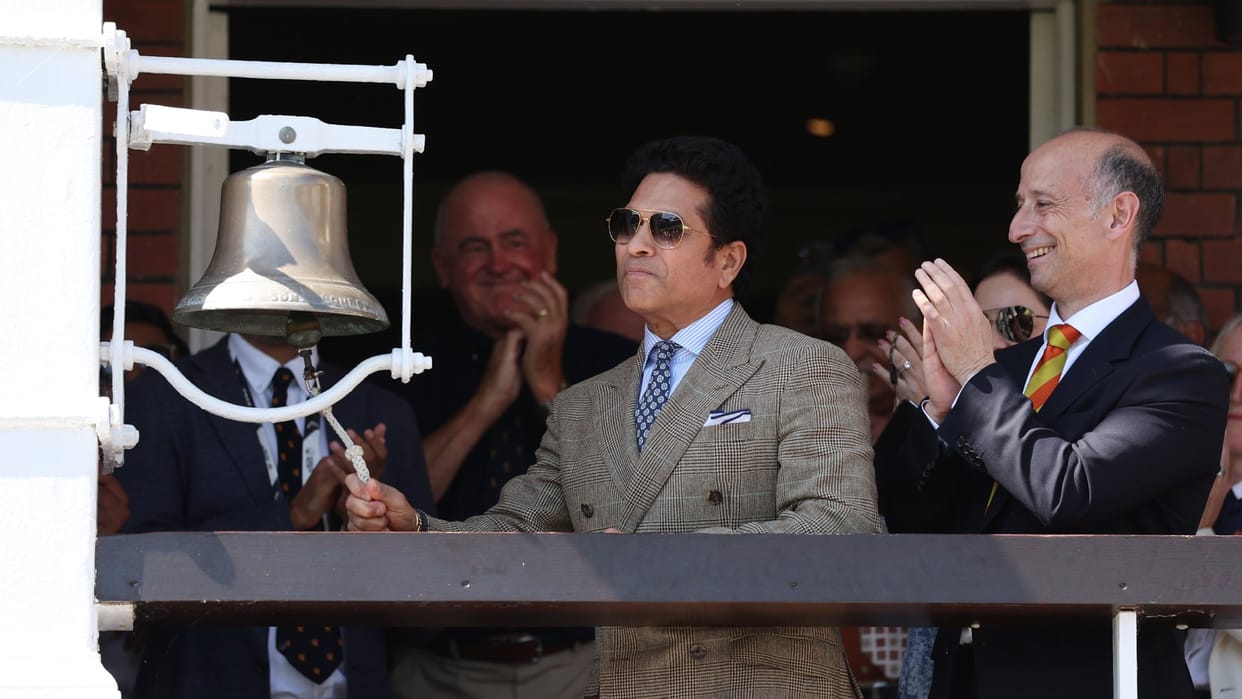 ind vs eng 3rd test 2025 sachin tendulkar rings bell at lords mcc gave special gift know details