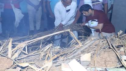 शहीद के भाई ने दी मुखाग्नि