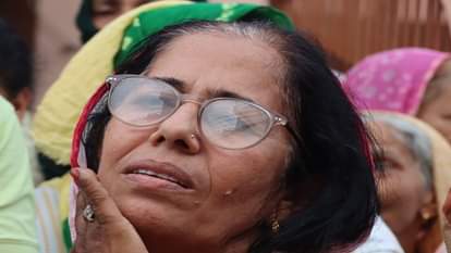 Last rites of martyred pilot Lokendra Singh Sindhu performed in Rohtak