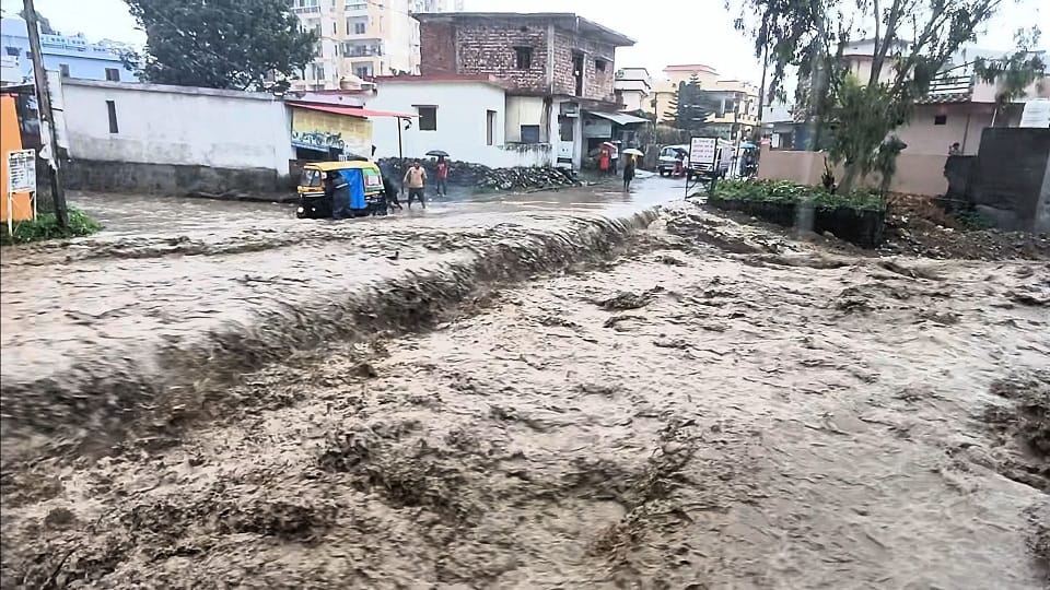 Drains overflow due to rain in haldwani
