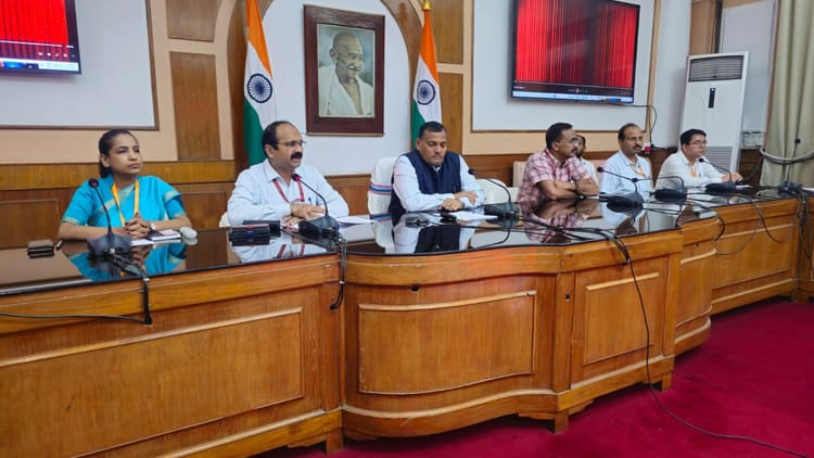 Bihar News: बिहार में ‘लर्निंग वीक’ की शुरुआत, सरकारी कर्मचारियों को डिजिटल माध्यम से मिलेगा प्रशिक्षण