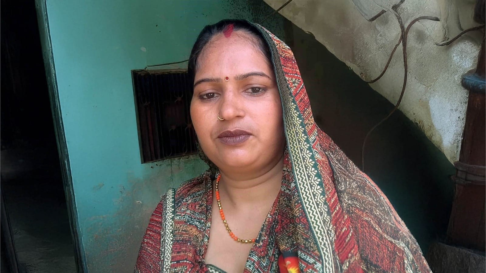 Mother of three children killed her husband with help of her lover in aligarh