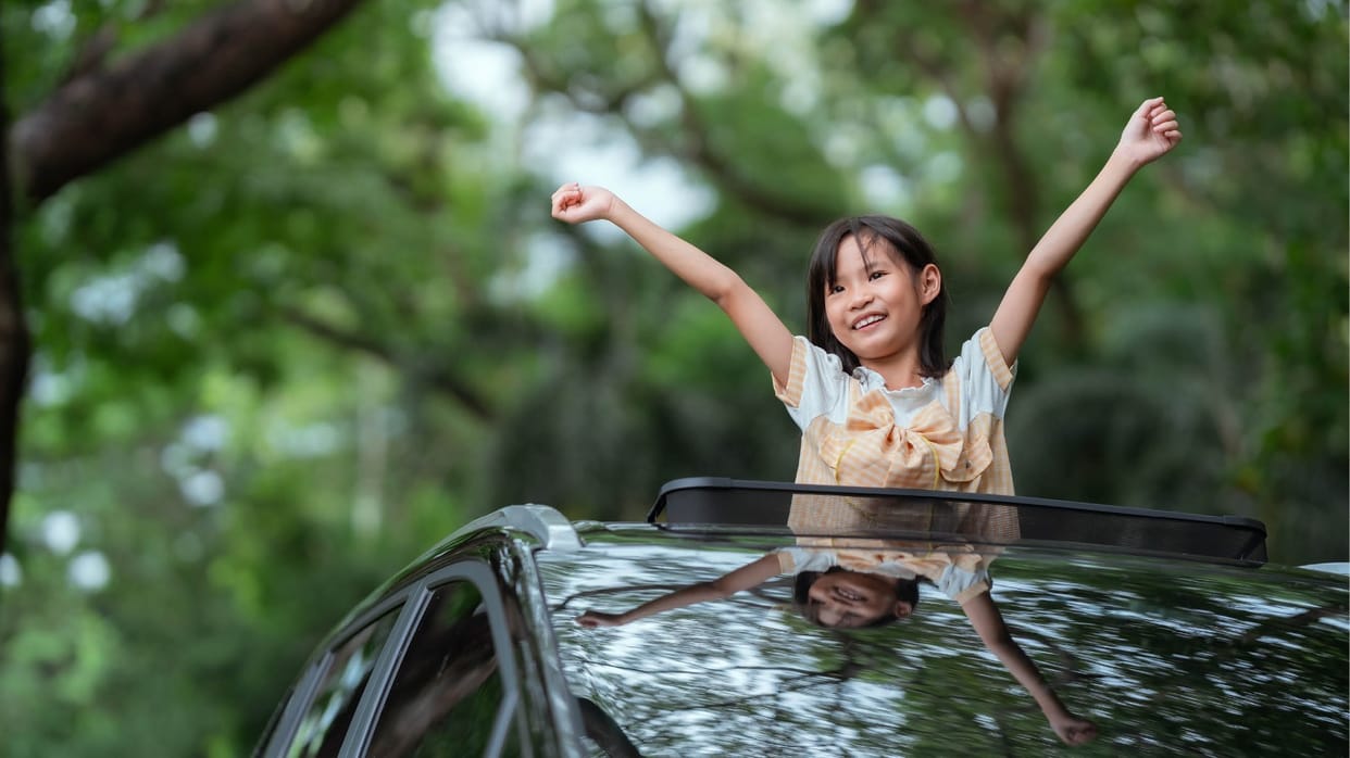 Sunroof Car Safety Alert Never Make This Mistake With Kids Standing Through Sunroof Risk