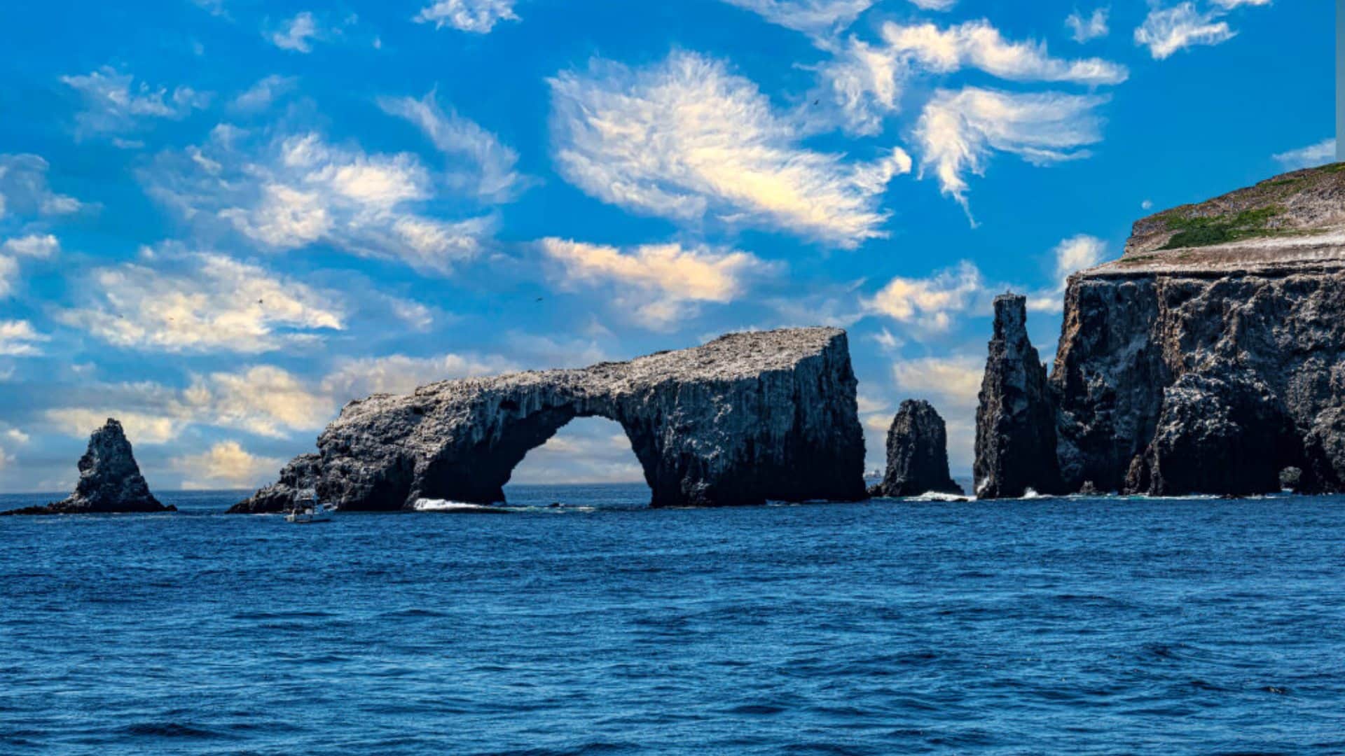 Dangerous Islands In The World Top 5 Most Dangerous Islands Know All Details in Hindi