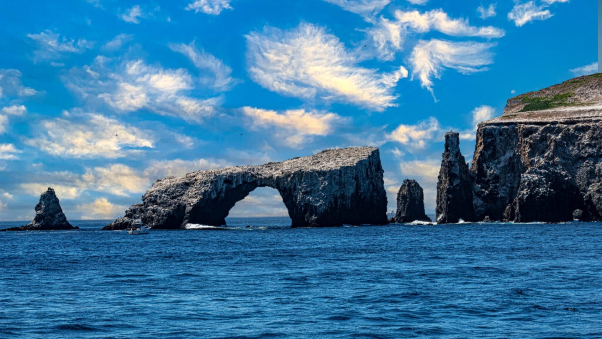 Dangerous Islands In The World Top 5 Most Dangerous Islands Know All Details in Hindi