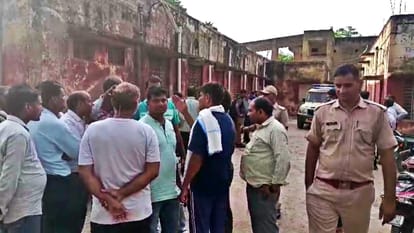 Dholpur News: Teacher died after being hit by speeding vehicle, accident happened while returning from school