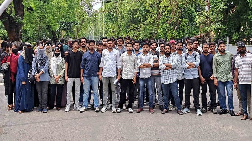 Graduate students created ruckus in AMU