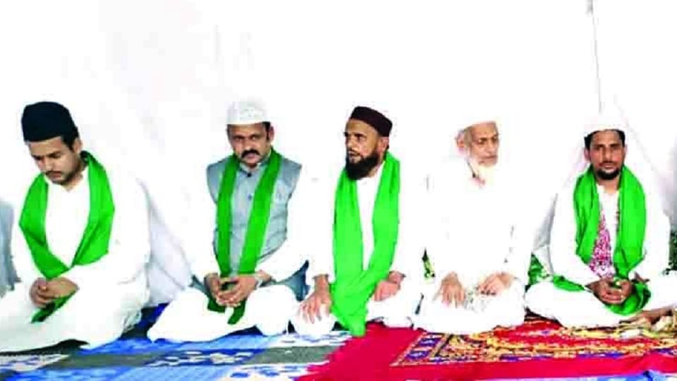 Meerut: Celebrated Urs of Hazrat Syed Najaf Ali Shah.