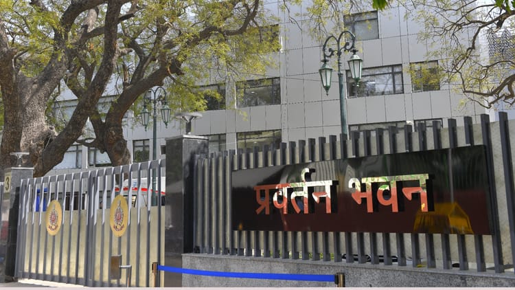 क्या है बेटिंग एप केस?: ईडी ने जब्त कीं क्रिकेटरों, फिल्मी हस्तियों की संपत्तियां; इन लोगों के नाम आए सामने