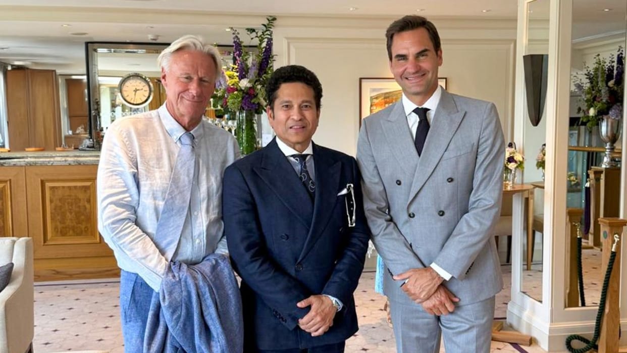Sachin Tendulkar arrived to watch the Wimbledon match seen with Roger Federer picture went viral