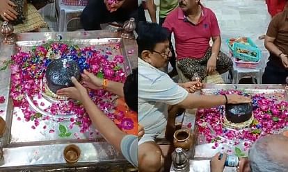 Kanpur Huge crowd of devotees gathered at Jageshwar temple queues for Babas Jalabhishek