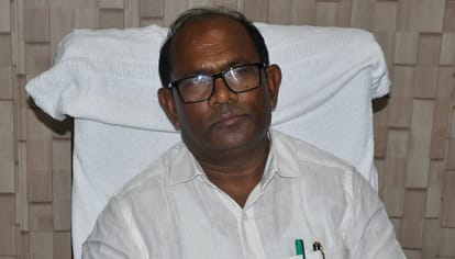 DM CMO Dispute Dr Nemi left after 30 hours said relief will be given only by the court Dr Udaynath on chair