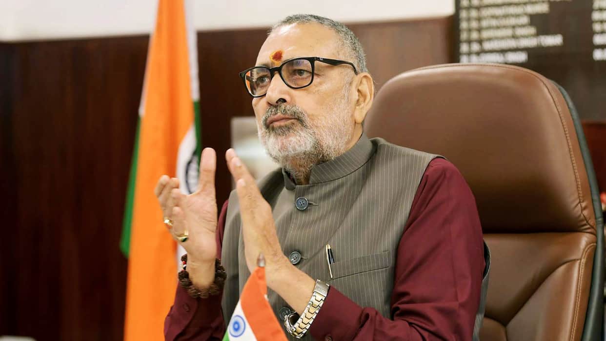 Union Minister Giriraj Singh's taunt on Akhilesh Yadav and Rahul Gandhi during his visit to Agra