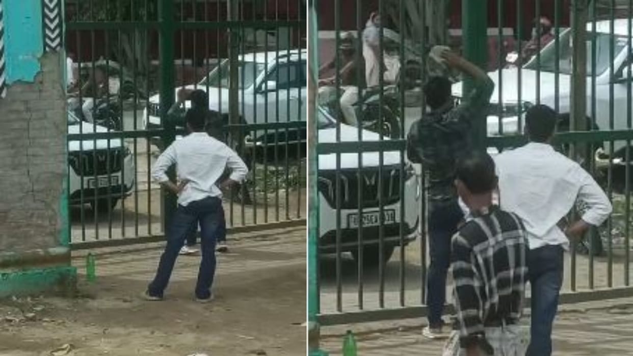 Car riders broke the lock of the gate of Islamia Inter College and entered in Bareilly