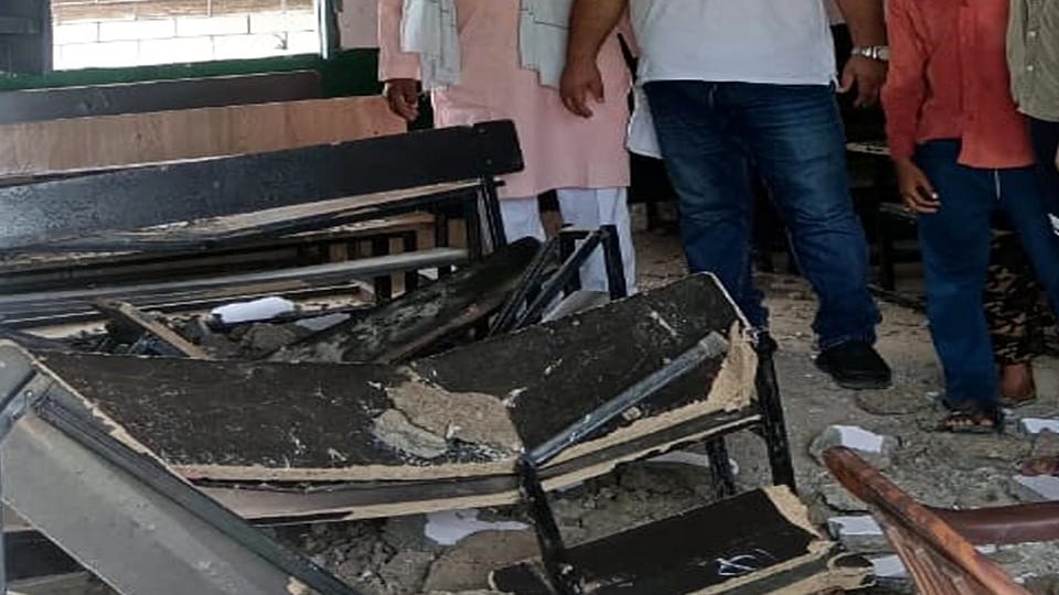 A part of school roof fell down, student leg got fractured