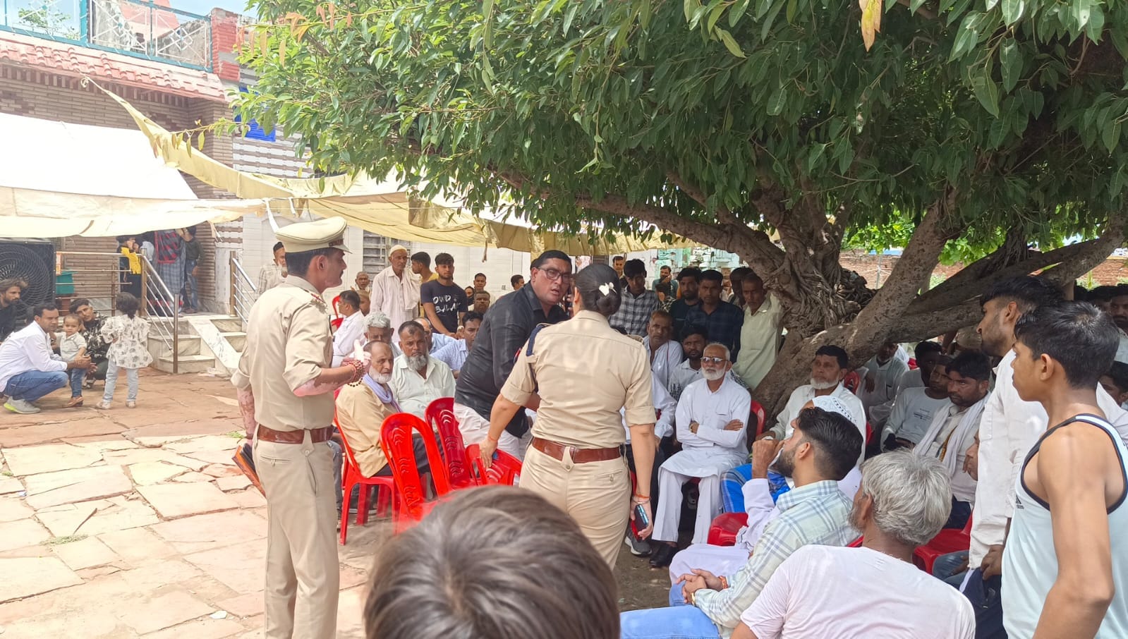 Two children died in Agra after drinking milk and sleeping