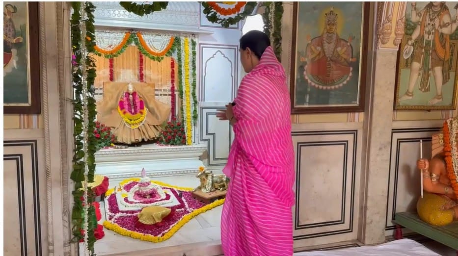 Sawan 2025: Deputy CM Diya Kumari immersed herself in Shiva devotion on the first day