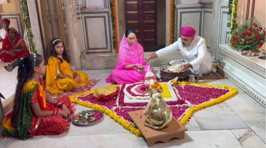Sawan 2025: Deputy CM Diya Kumari immersed herself in Shiva devotion on the first day