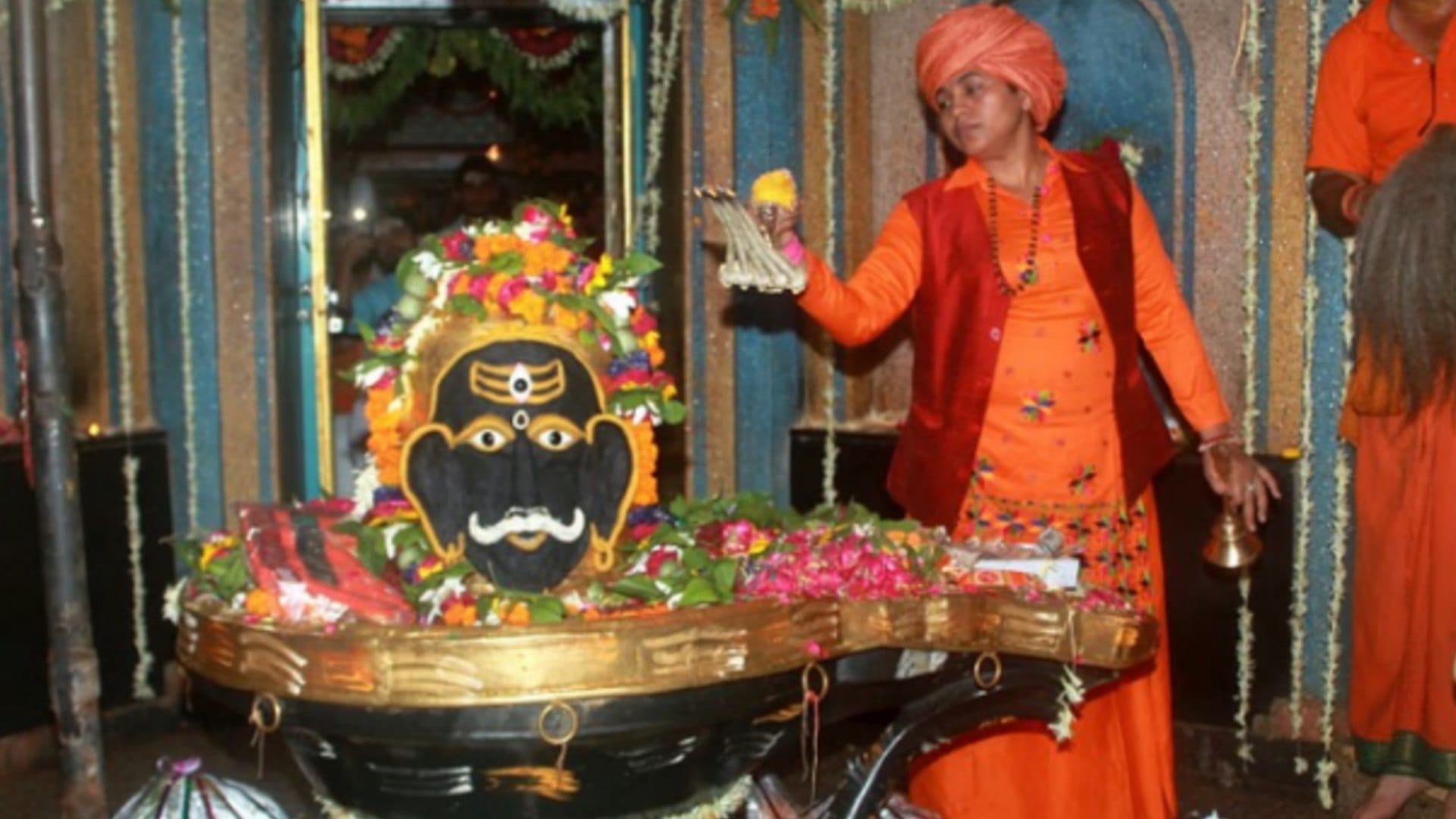 Kashi Vishwanath And Famous Shiv Temples In UP Jyotirlinga Visit in Sawan