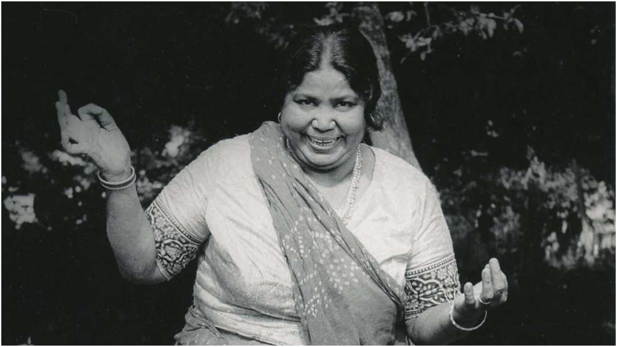 Actress Uma Devi As Tuntun Birthday From Painful Childhood To Became Bollywood First Comedy Queen
