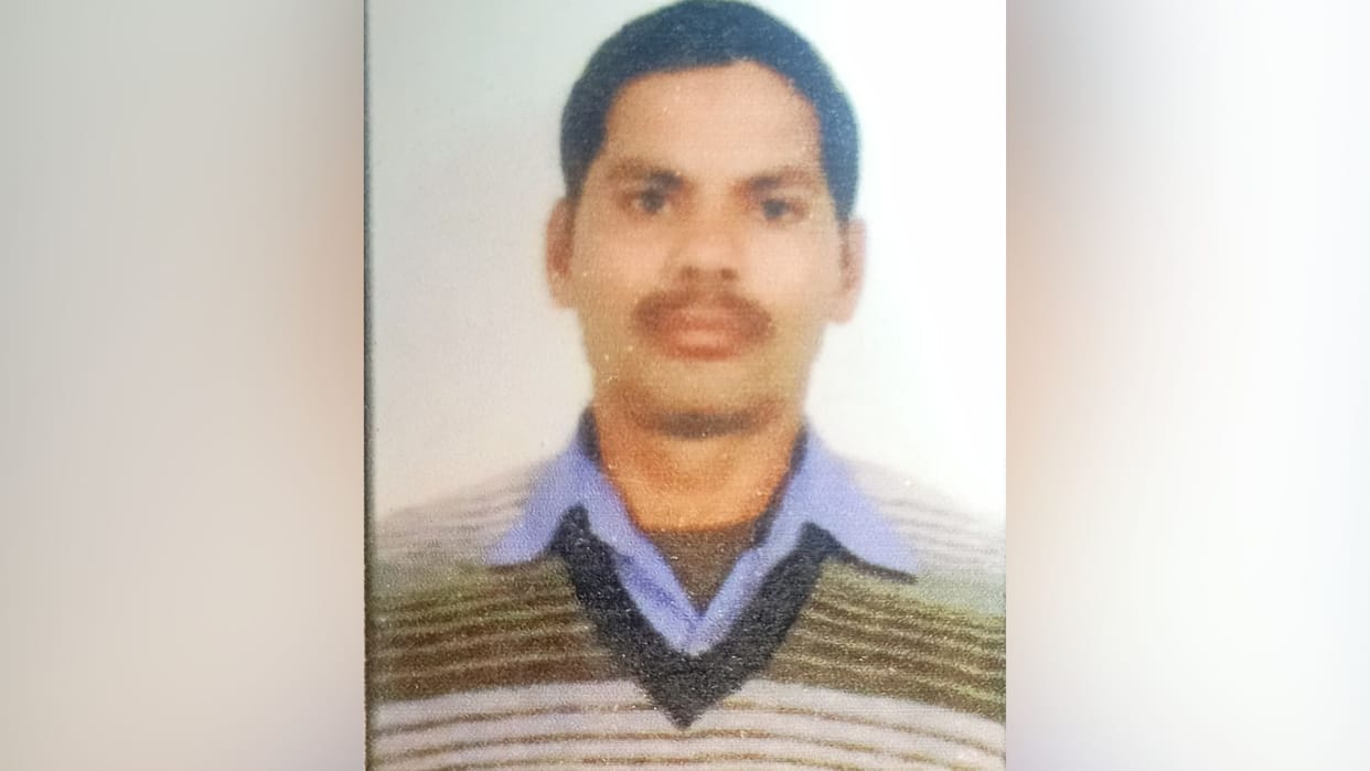 UP Crime news Criminals shot tractor mechanic on spot committed crime before he could reach home in jaunpur