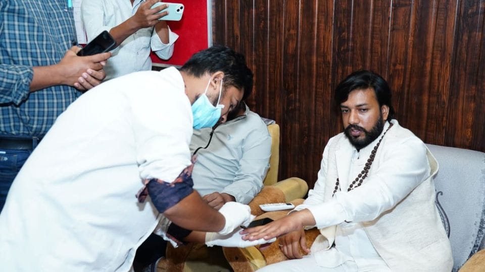 BJP MLA and Satnami community Guru Khushwant Saheb convoy attacked in Bemetara