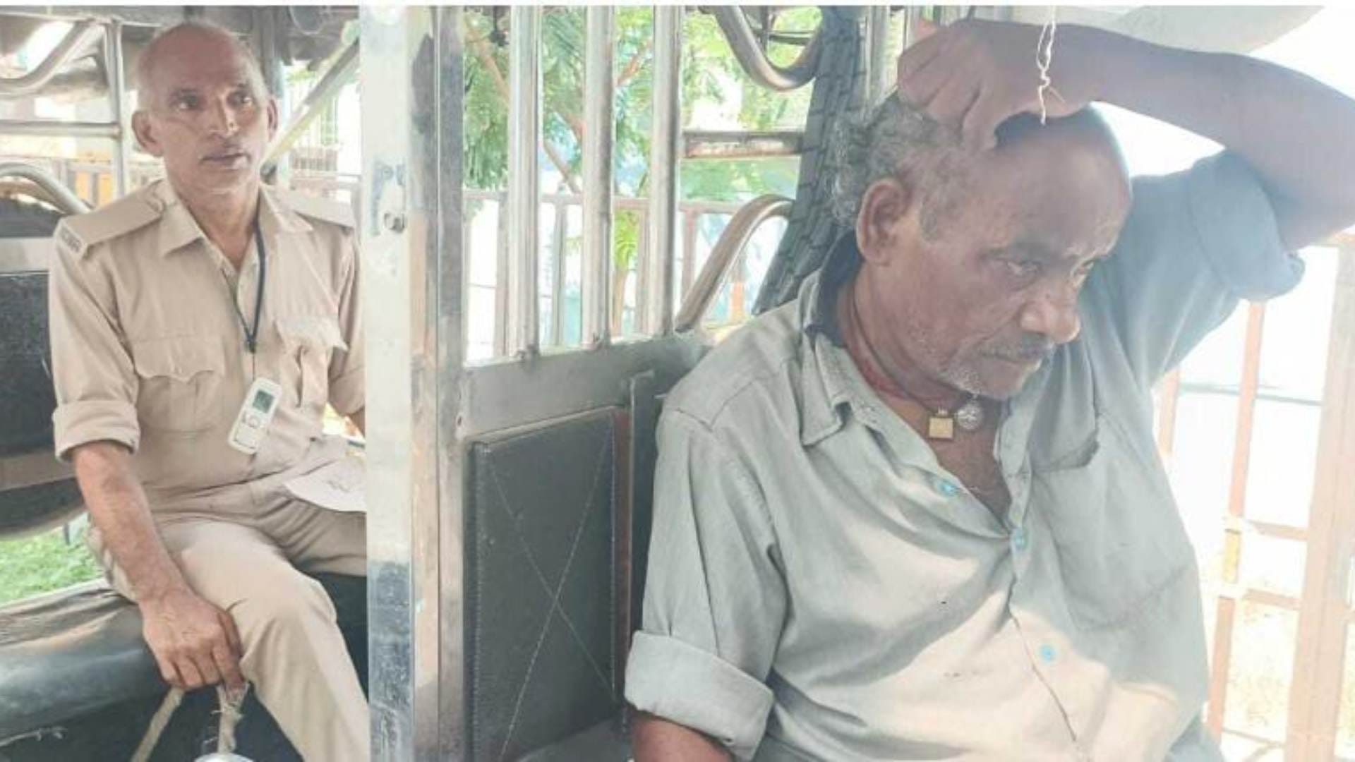 इसी ई-रिक्शा से अस्पताल भेजा गया था अपराधी।