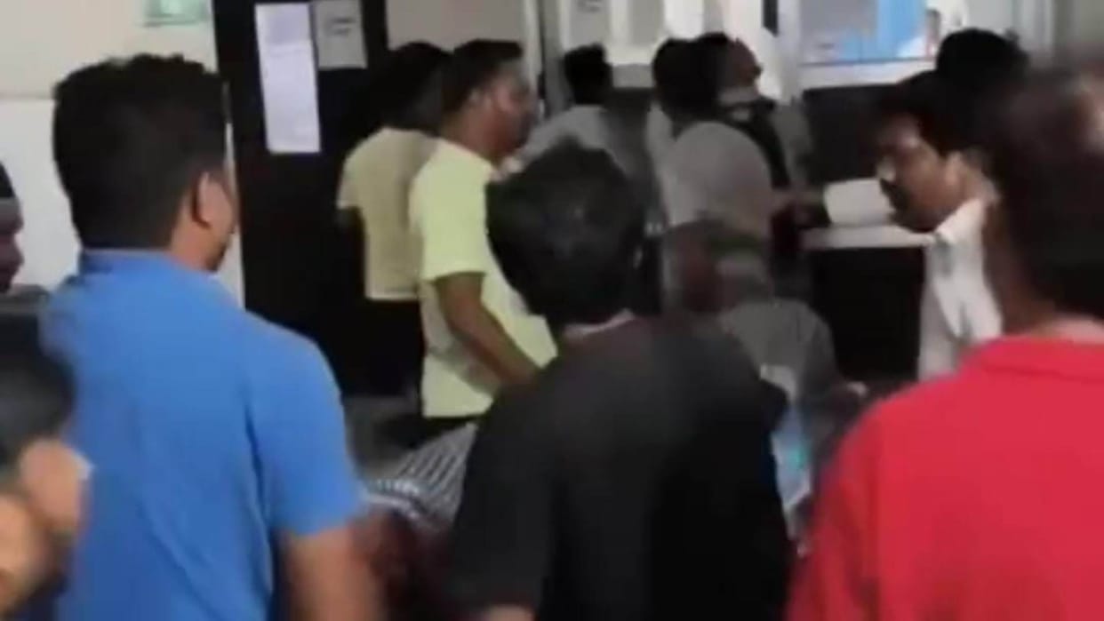 Bihar News : criminals killed Businessman murder case uproar on the road Sitamarhi bihar police