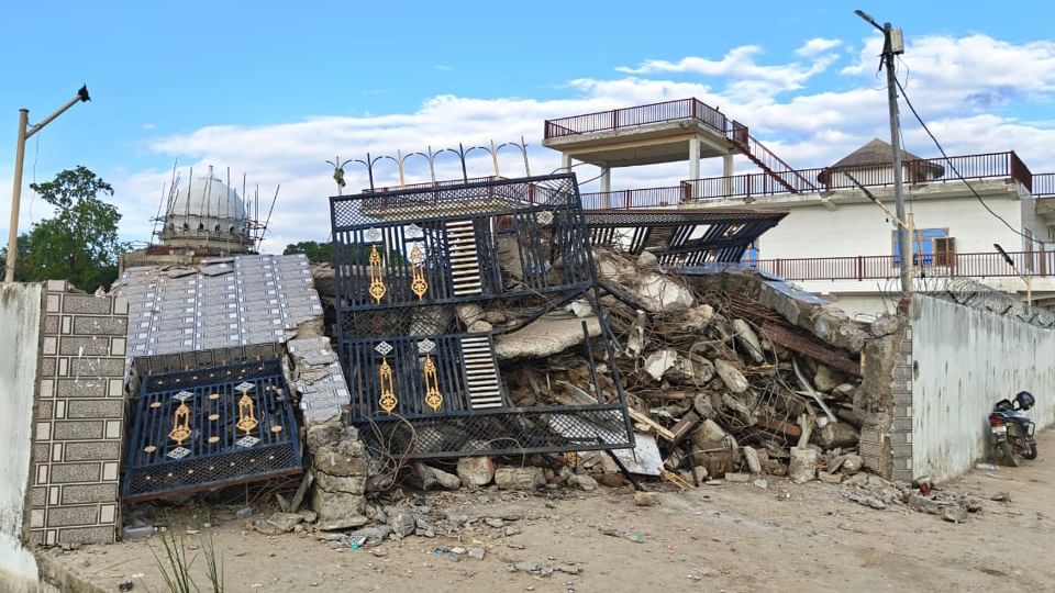 Changur baba Another secret revela trainer was called from Dubai to train his henchmen in conversion