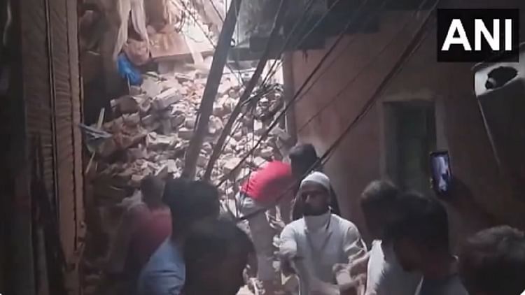 A Building Collapsed In Delhi’s Welcome Area, Many People Were Trapped Under The Rubble – Amar Ujala Hindi News Live