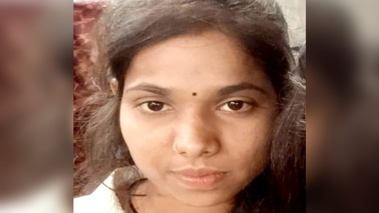 body of an LLB student was found hanging from a noose in the room in Bareilly