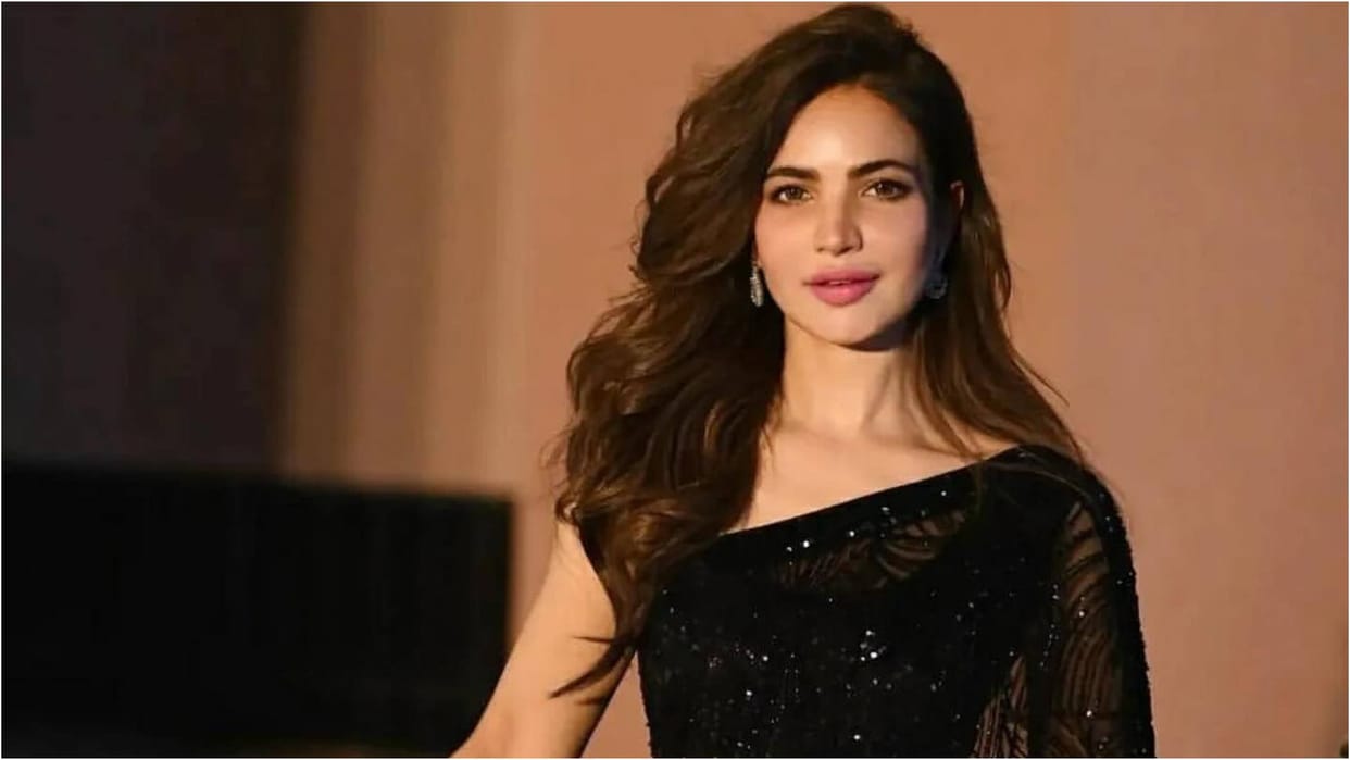 Humaira Asghar Funeral: Pakistani model and actress Humaira Asghar laid to rest