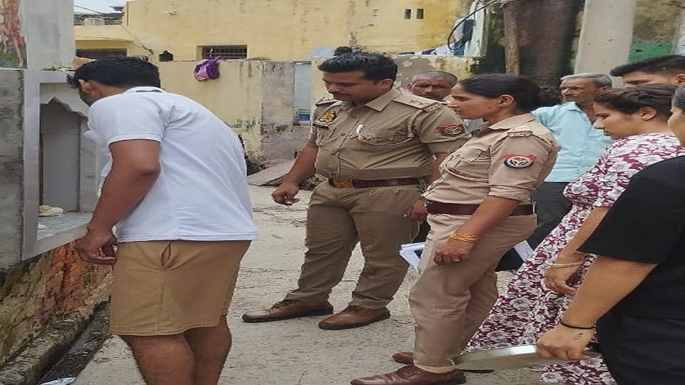 Anti social elements vandalized temple in Agra