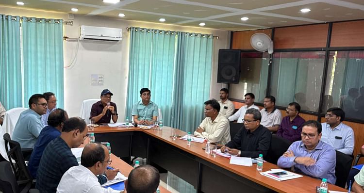 Jharkhand: 'छात्रवृत्ति में देरी बर्दाश्त नहीं', मंत्री चमरा लिंडा बोली- योजनाओं को समय पर लागू करें