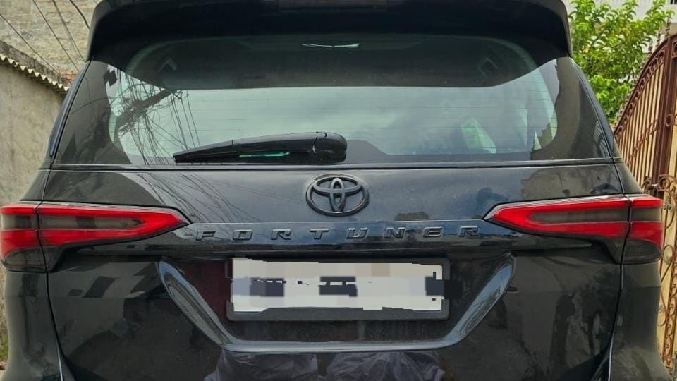 Three vehicles recovered on information of accused caught with 40 kg of chitta