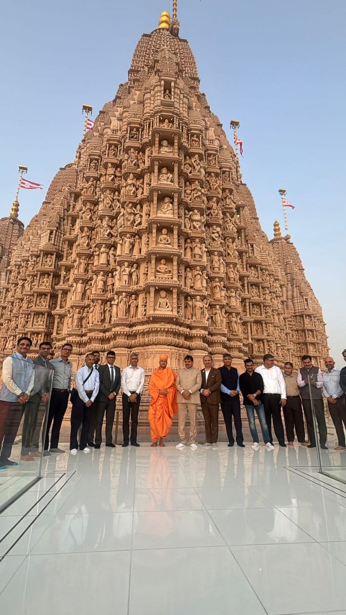 Mohan Yadav Dubai Visit: CM invited Mohammad Yamahi to come to MP, visited BAPS Hindu temple