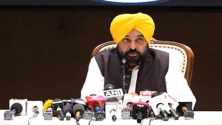 Punjab: युवाओं को नशे से बचाने के लिए मान सरकार का बड़ा एलान, हर गांव में बनेगा स्टेडियम