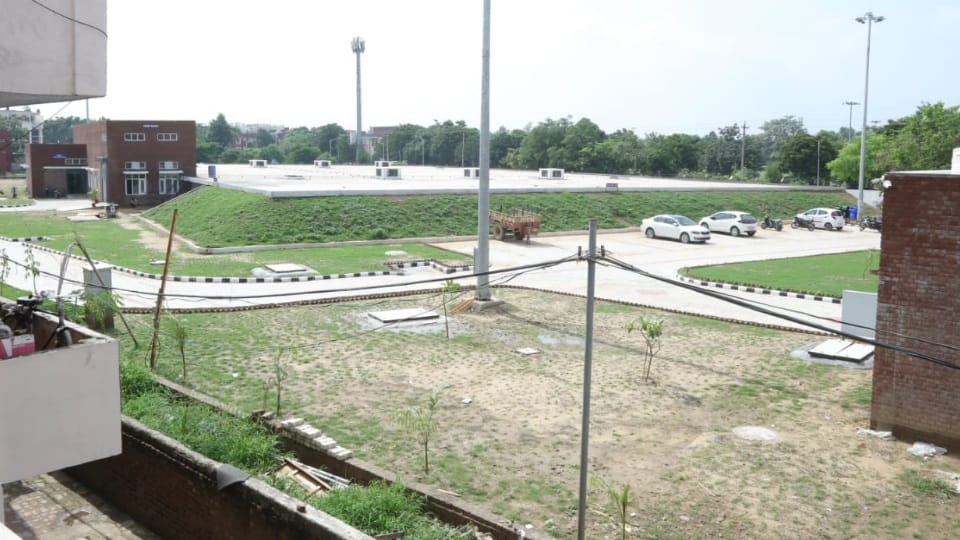 24 hour water supply project in Manimajra Human Rights Commission sent notice to Chief Engineer and Vigilance