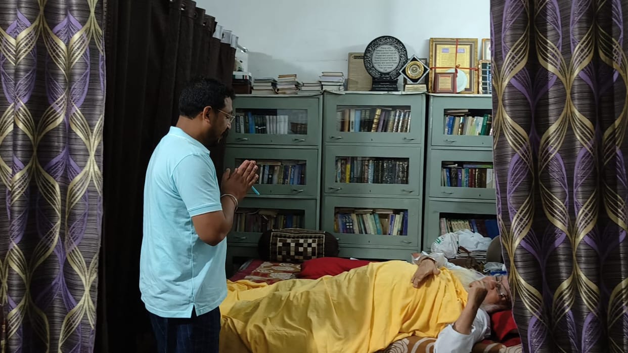 UP: MP Chandrashekhar Azad met Maulana Sajjad Nomani in Lucknow.