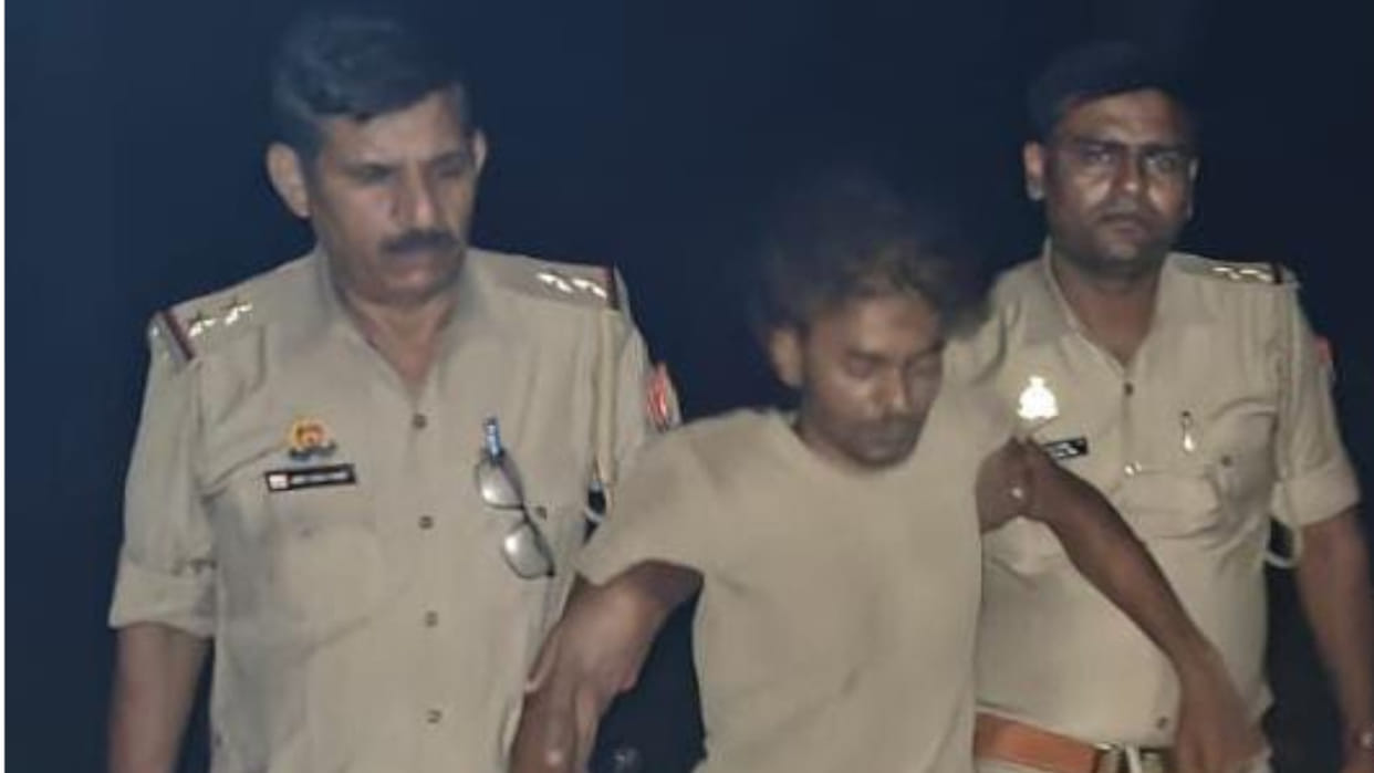 In an encounter with Gorakhpur police, the person who was bargaining for a girl got injured and was arrested