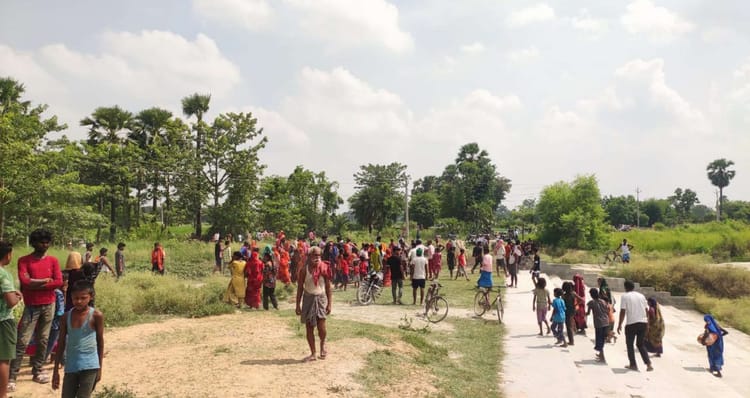 Bihar News: पोखर के किनारे मिला किशोर का गला कटा शव, जमीन विवाद में हत्या की आशंका