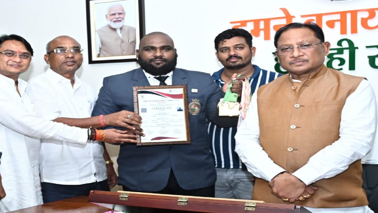 Prem Rajan Rautia of Chhattisgarh won gold medal in international powerlifting, met CM Sai
