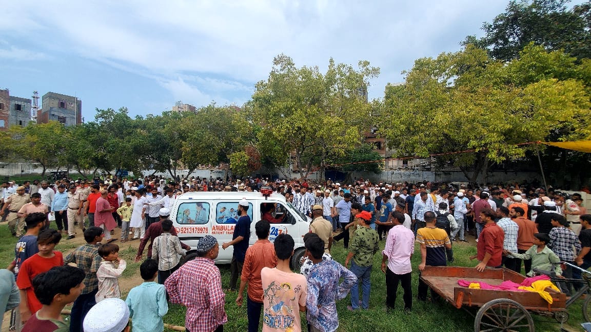 Six people died in the collapse of a four-storey building in Welcome all were buried