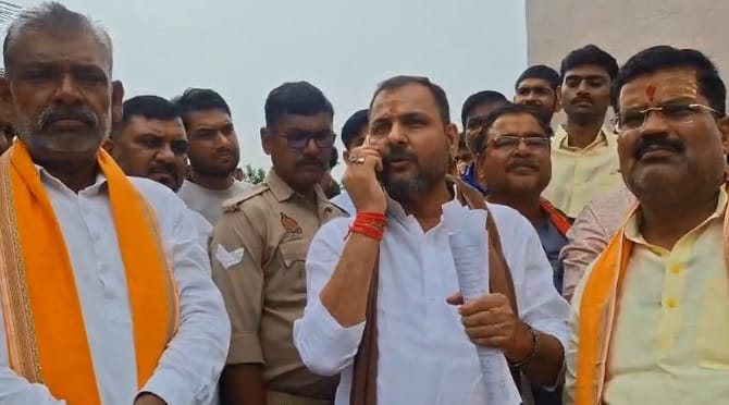 Banda MLA asked SDM Why so much hurry Whoever has a role in this will be punished assured help to the victim