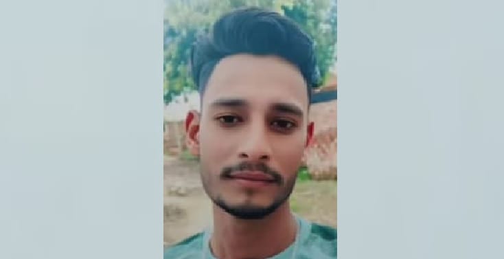 Kanpur Body of a youth found hanging from a noose lovers family accused of beating him to death