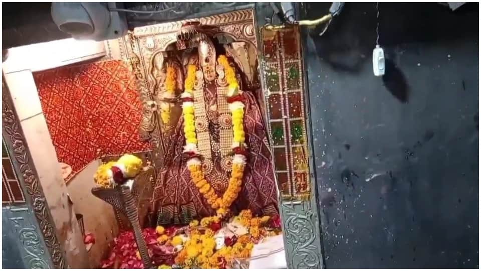 Omkareshwar Temple of Khandwa Where Lord Mahakal is Believed to Rest at Night