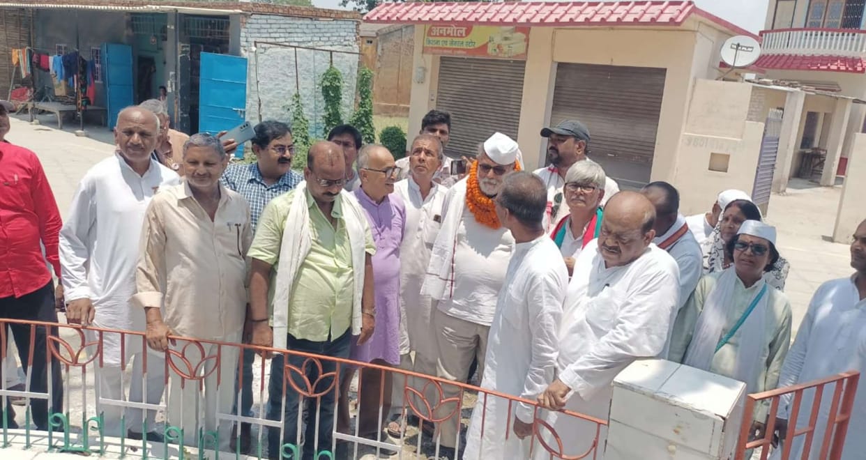 Mahatma Gandhi's great grandson Tushar Gandhi was insulted, removed from the event venue during the padyatra
