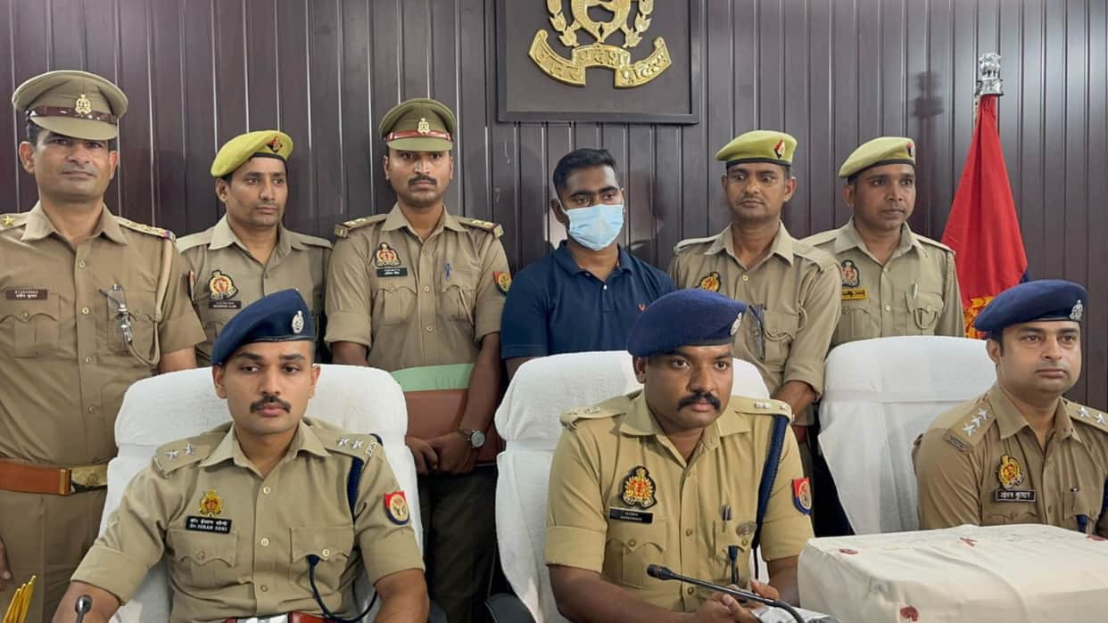 Fake NSG commando caught in Varanasi cheated women by making ID cards
