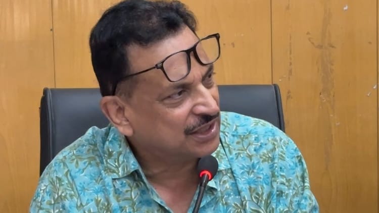 Commercial Pilot Bjp Leader Rajiv Pratap Rudy Statement Preliminary Report Air India Plane Crash Aaib Releases – Amar Ujala Hindi News Live