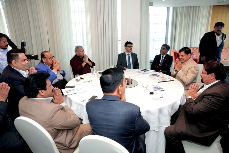 दुबई में CM मोहन यादव का पहला दिन: प्रवासी उद्योगपतियों से मुलाकात, मिले करोड़ों के निवेश प्रस्ताव